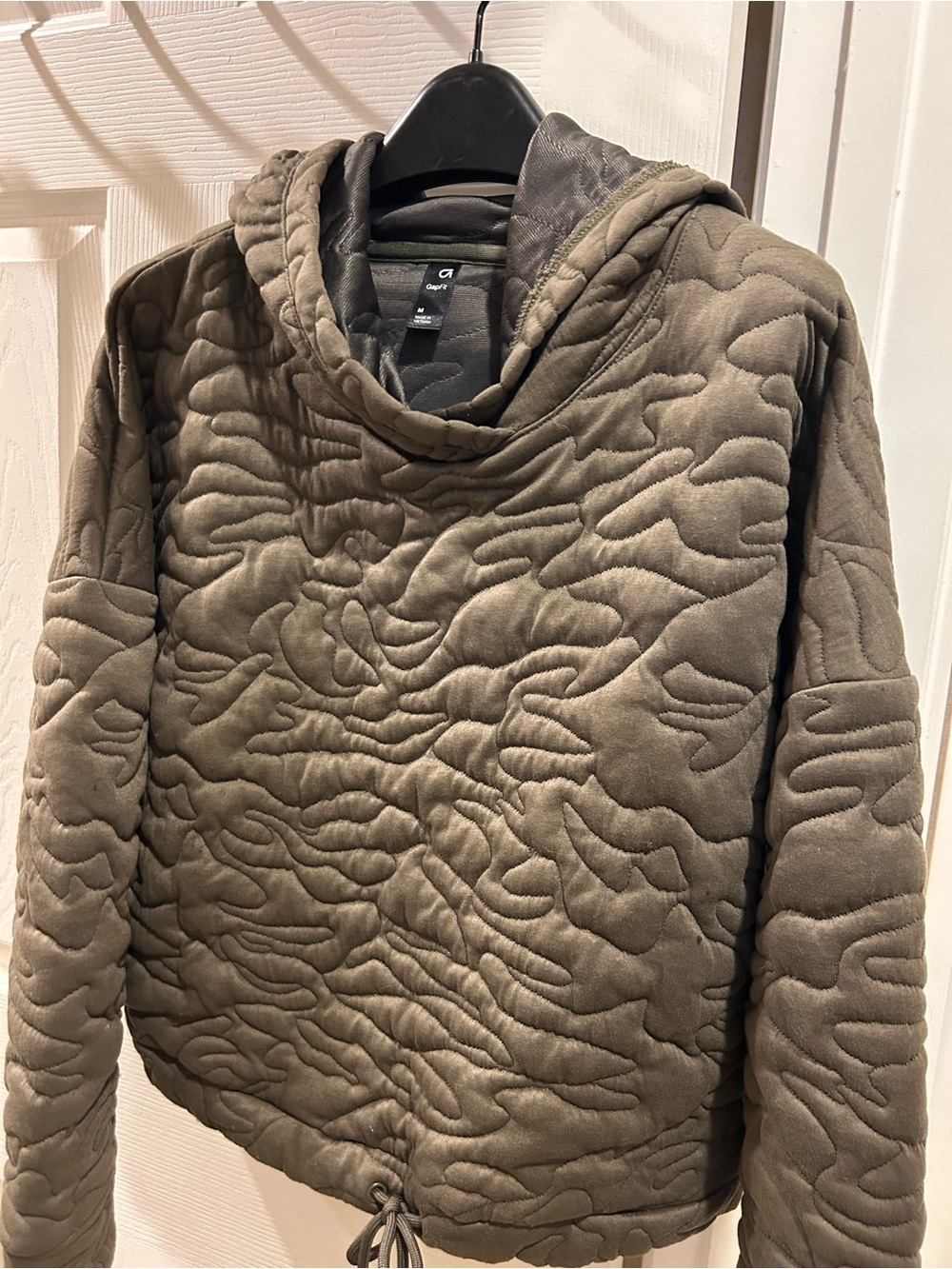 GapFit Jacquard SOFT Quilted Hoodie/ Sage khaki Green Teen / women’s Medium